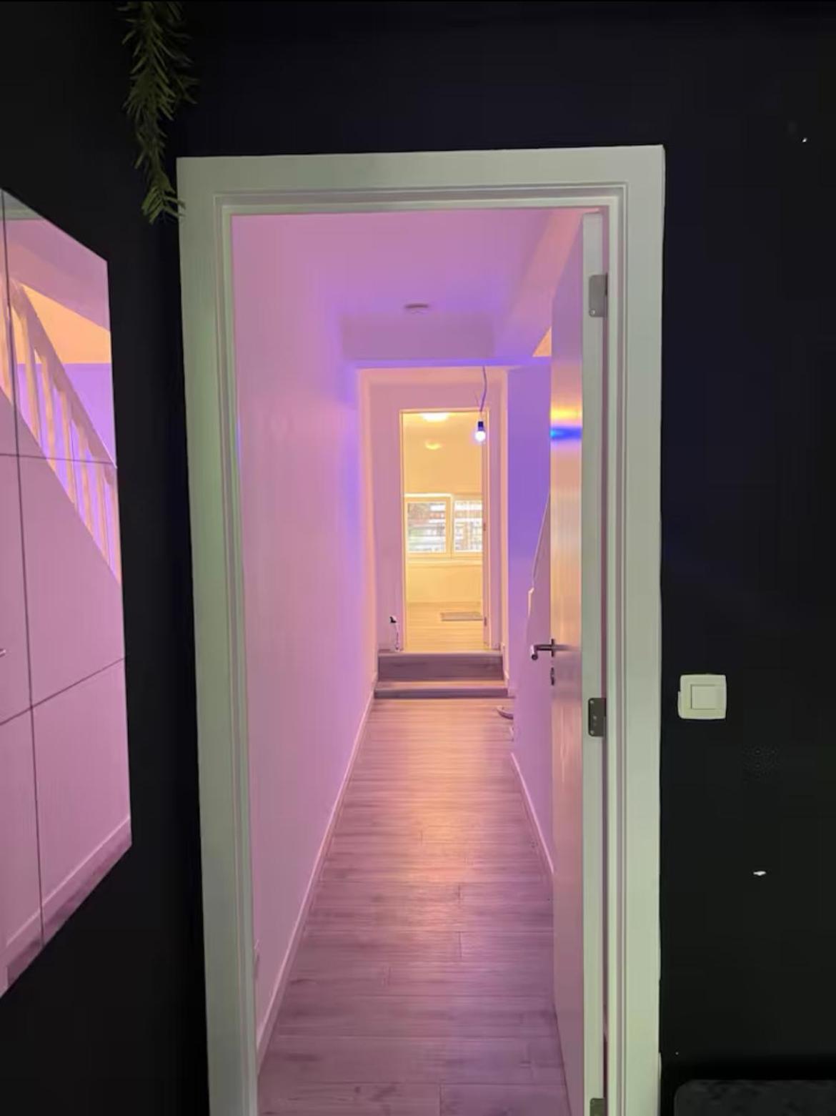 Chambre Et Etage Prives Dans Un Duplex Moderne Bruxelles