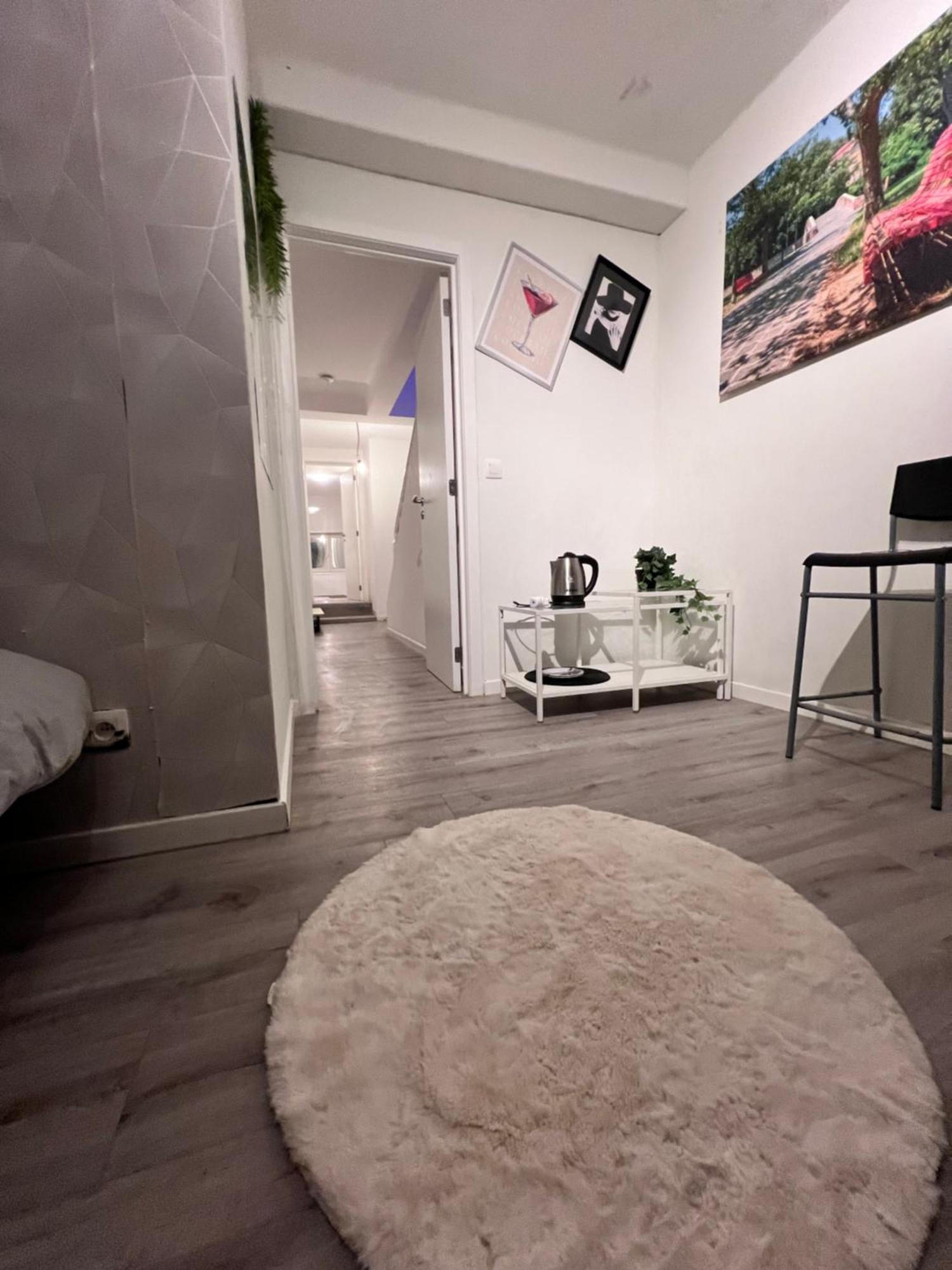 Chambre Et Etage Prives Dans Un Duplex Moderne Bruxelles